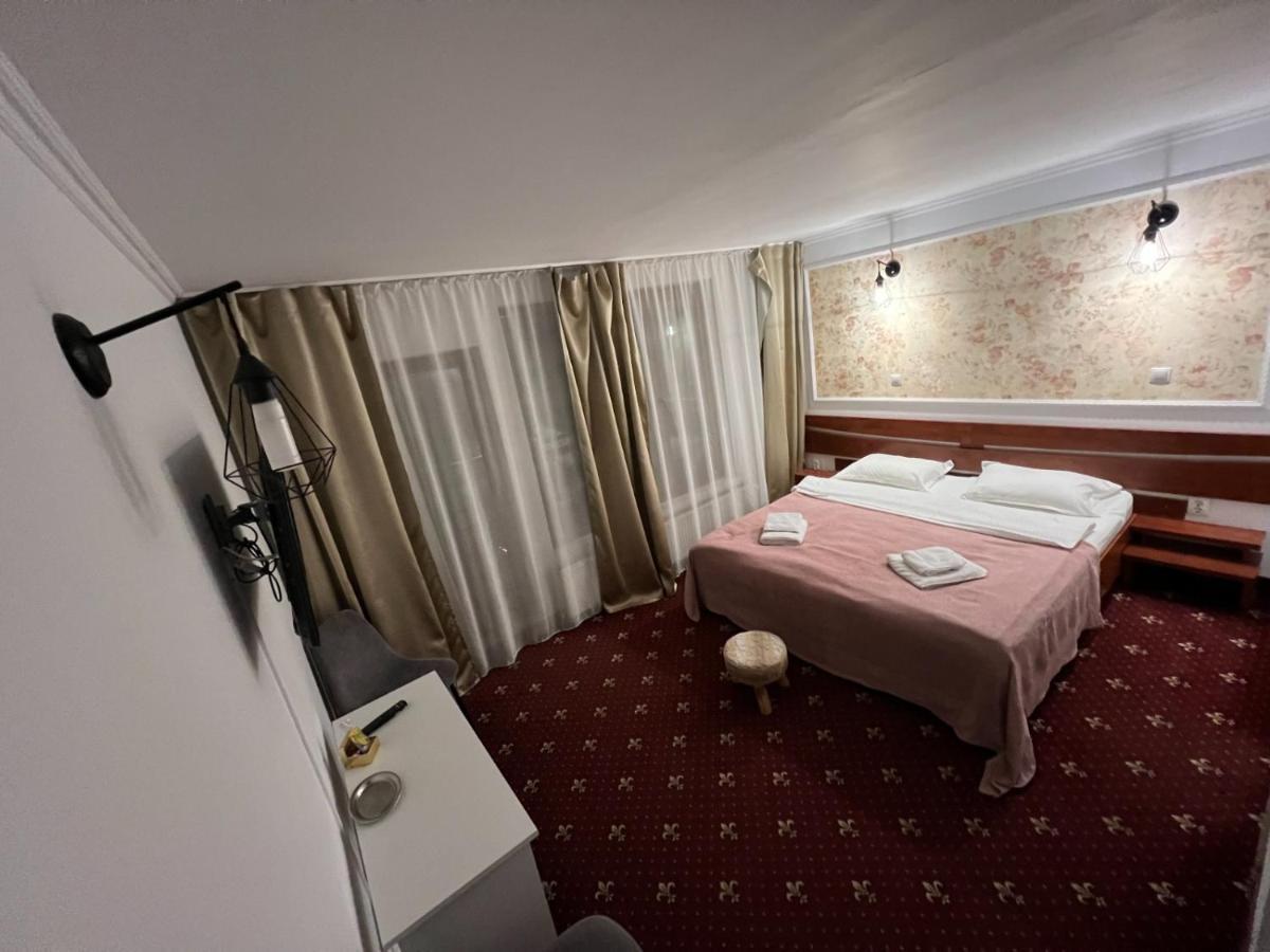 Pensiunea Crescent Predeal Luaran gambar